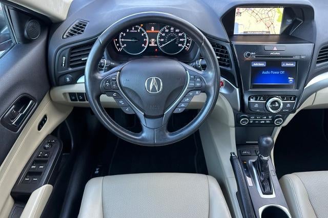 2017 Acura ILX w/Premium Pkg