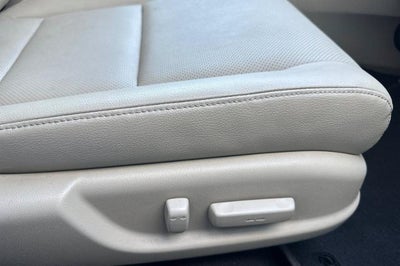 2017 Acura ILX w/Premium Pkg