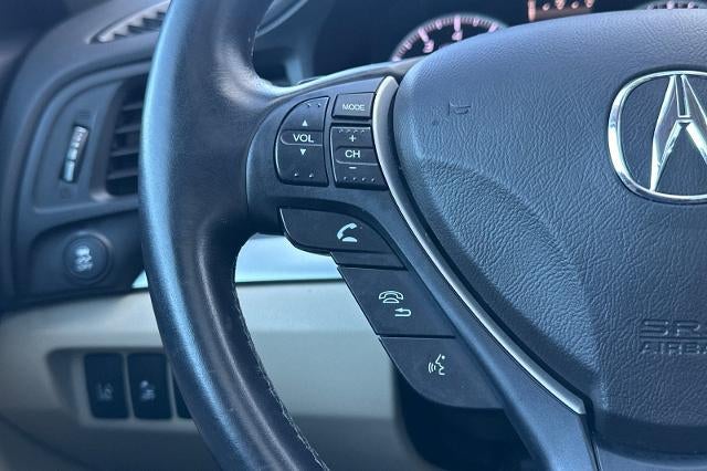 2017 Acura ILX w/Premium Pkg