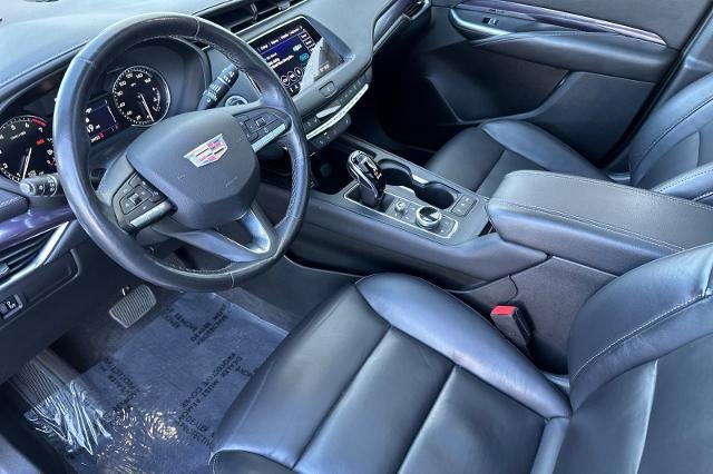 2022 Cadillac XT4 Luxury