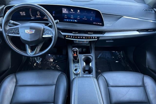 2025 Cadillac XT4 Premium Luxury