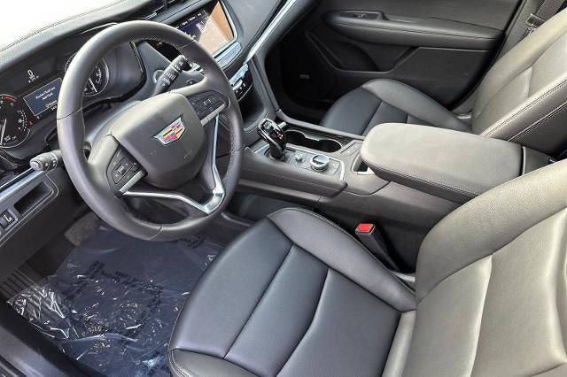 2025 Cadillac XT6 Luxury