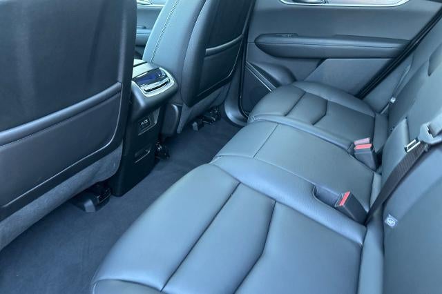 2025 Cadillac XT6 Luxury