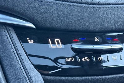 2025 Cadillac XT6 Luxury