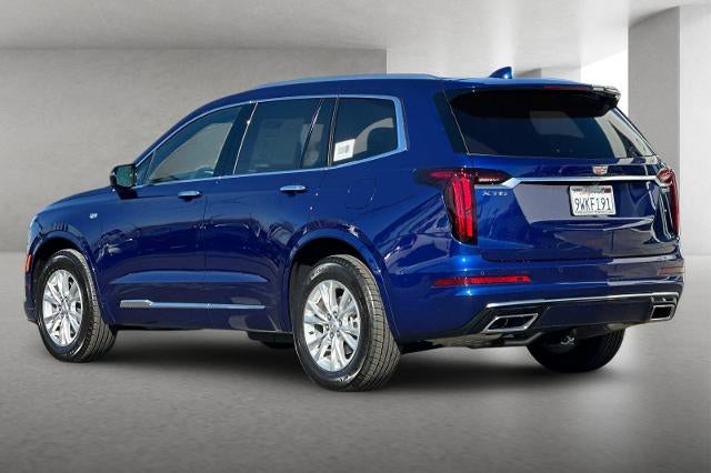 2025 Cadillac XT6 Luxury