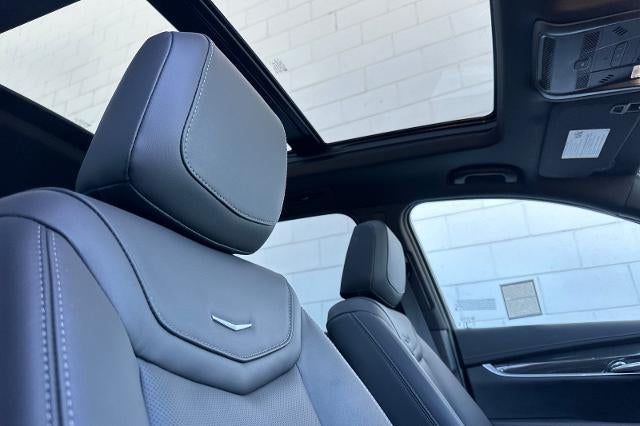 2025 Cadillac XT6 Sport