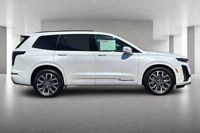 2025 Cadillac XT6 Sport