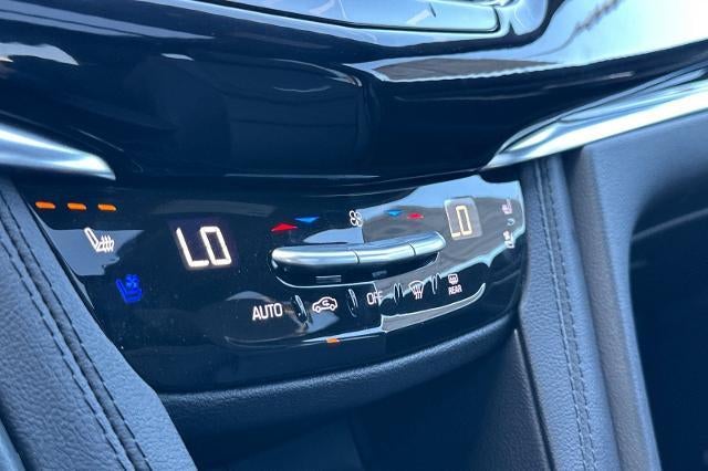 2025 Cadillac XT6 Sport