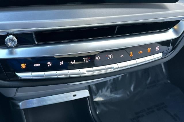 2025 Cadillac LYRIQ Luxury 1