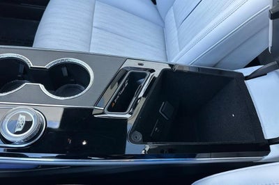 2025 Cadillac LYRIQ Luxury 1