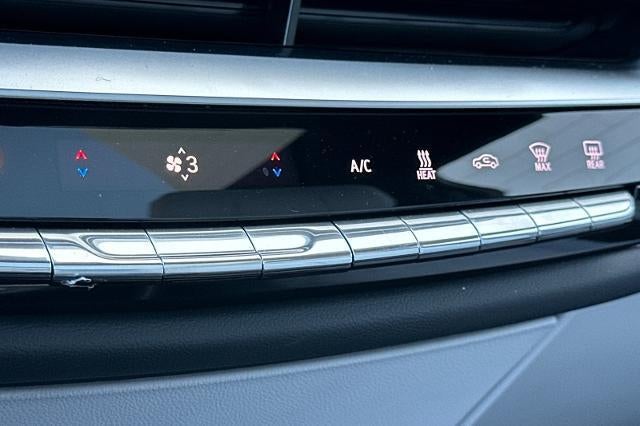 2025 Cadillac LYRIQ Luxury 1