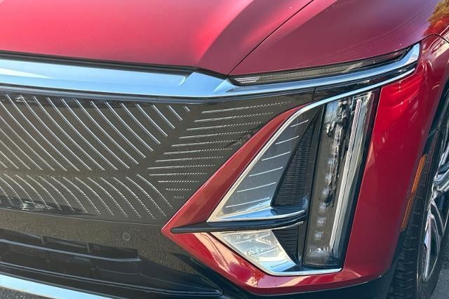 2025 Cadillac LYRIQ Luxury 1