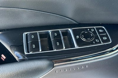 2024 Cadillac LYRIQ Luxury 1