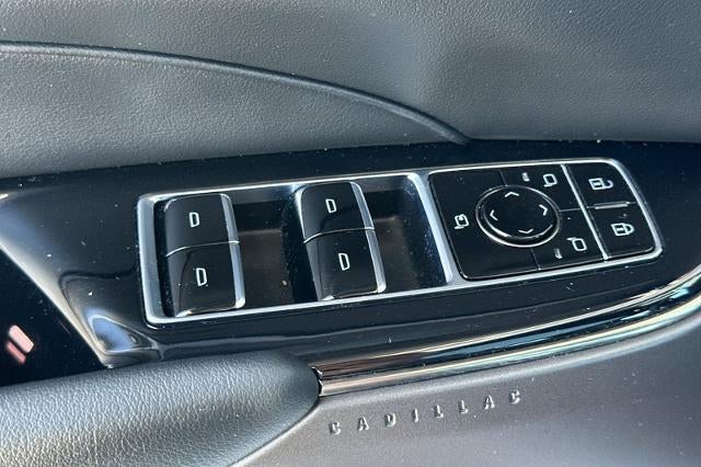 2024 Cadillac LYRIQ Luxury 1