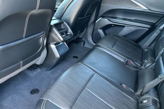 2024 Cadillac LYRIQ Luxury 1