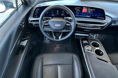 2024 Cadillac LYRIQ Luxury 1