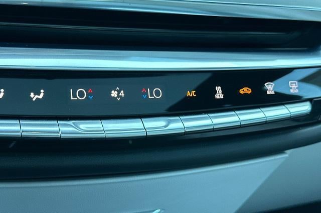 2024 Cadillac LYRIQ Luxury 1