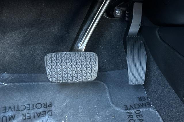 2025 Cadillac LYRIQ Sport 1