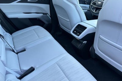 2024 Cadillac LYRIQ Sport 2