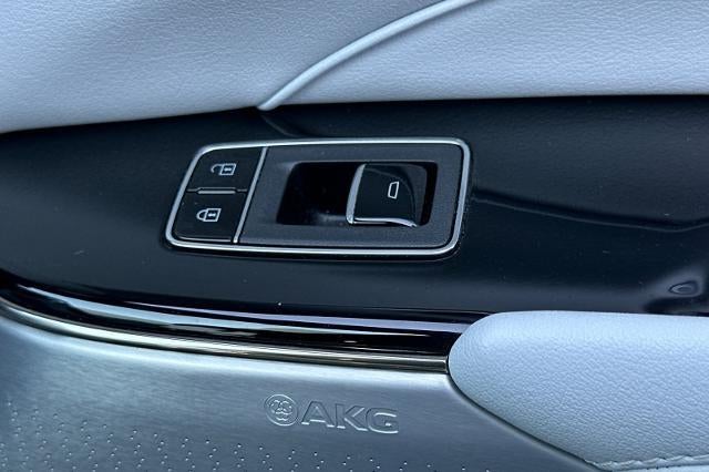 2024 Cadillac LYRIQ Sport 2