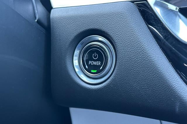 2024 Cadillac LYRIQ Sport 2