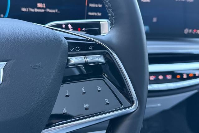 2024 Cadillac LYRIQ Sport 2
