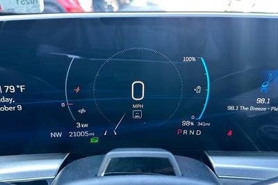 2024 Cadillac LYRIQ Sport 2