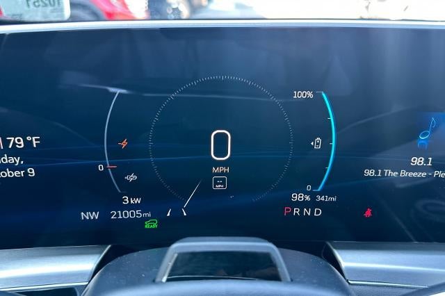 2024 Cadillac LYRIQ Sport 2