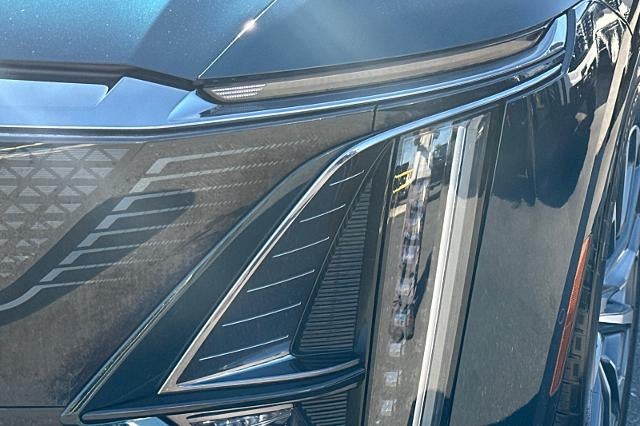 2024 Cadillac LYRIQ Sport 2