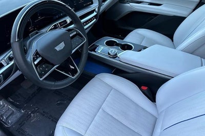 2024 Cadillac LYRIQ Sport 2
