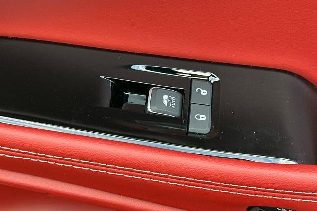 2024 Jeep Wagoneer S Launch Edition