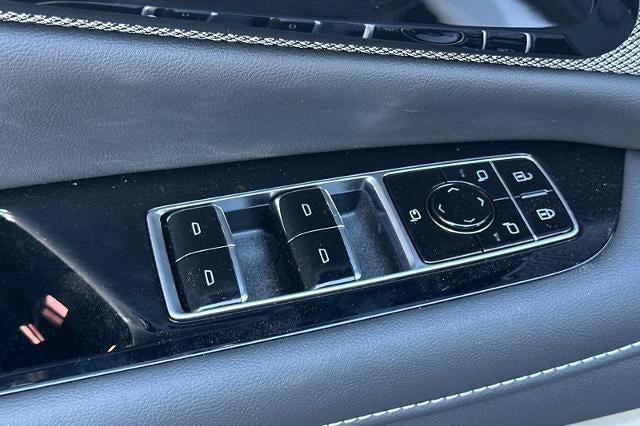 2027 Cadillac OPTIQ Luxury