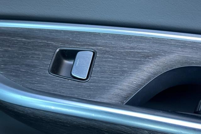 2024 LUCID Air Pure