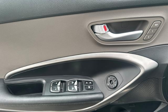 2017 Hyundai Santa Fe Limited Ultimate
