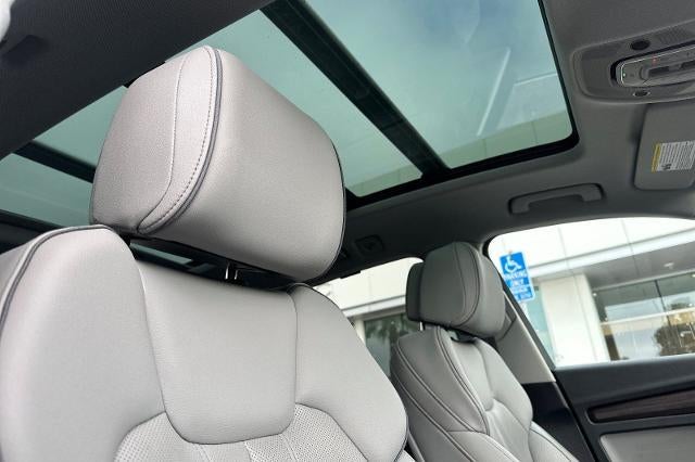 2022 Audi Q5 S line Premium Plus