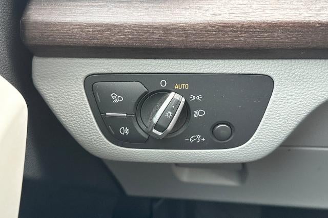 2022 Audi Q5 S line Premium Plus