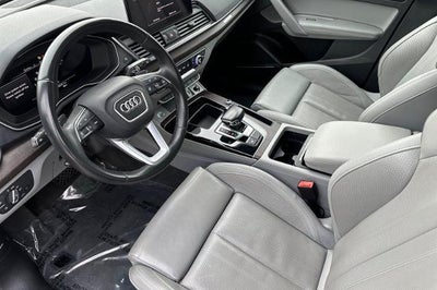 2022 Audi Q5 S line Premium Plus