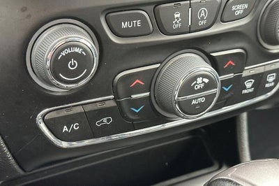 2023 Jeep Cherokee Altitude Lux 4x4