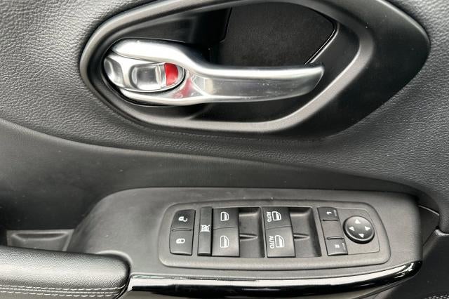 2023 Jeep Cherokee Altitude Lux 4x4