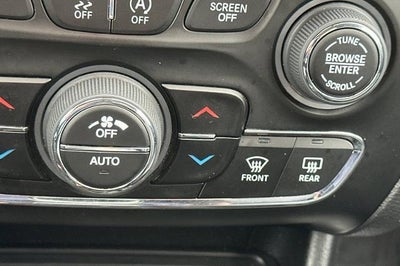 2023 Jeep Cherokee Altitude Lux 4x4