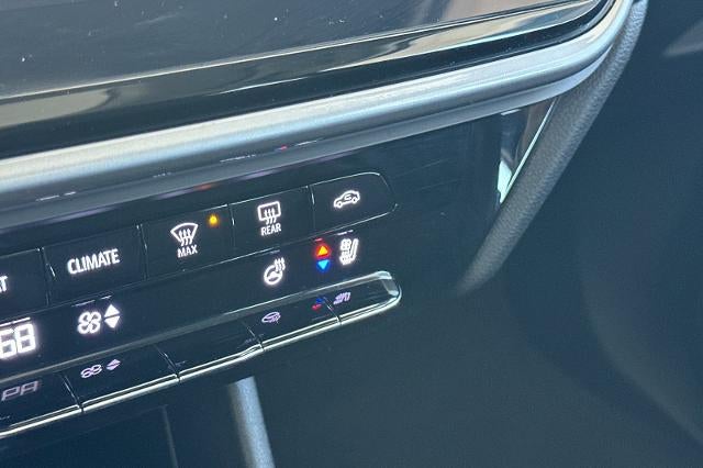 2023 Chevrolet Bolt EUV Premier Redline