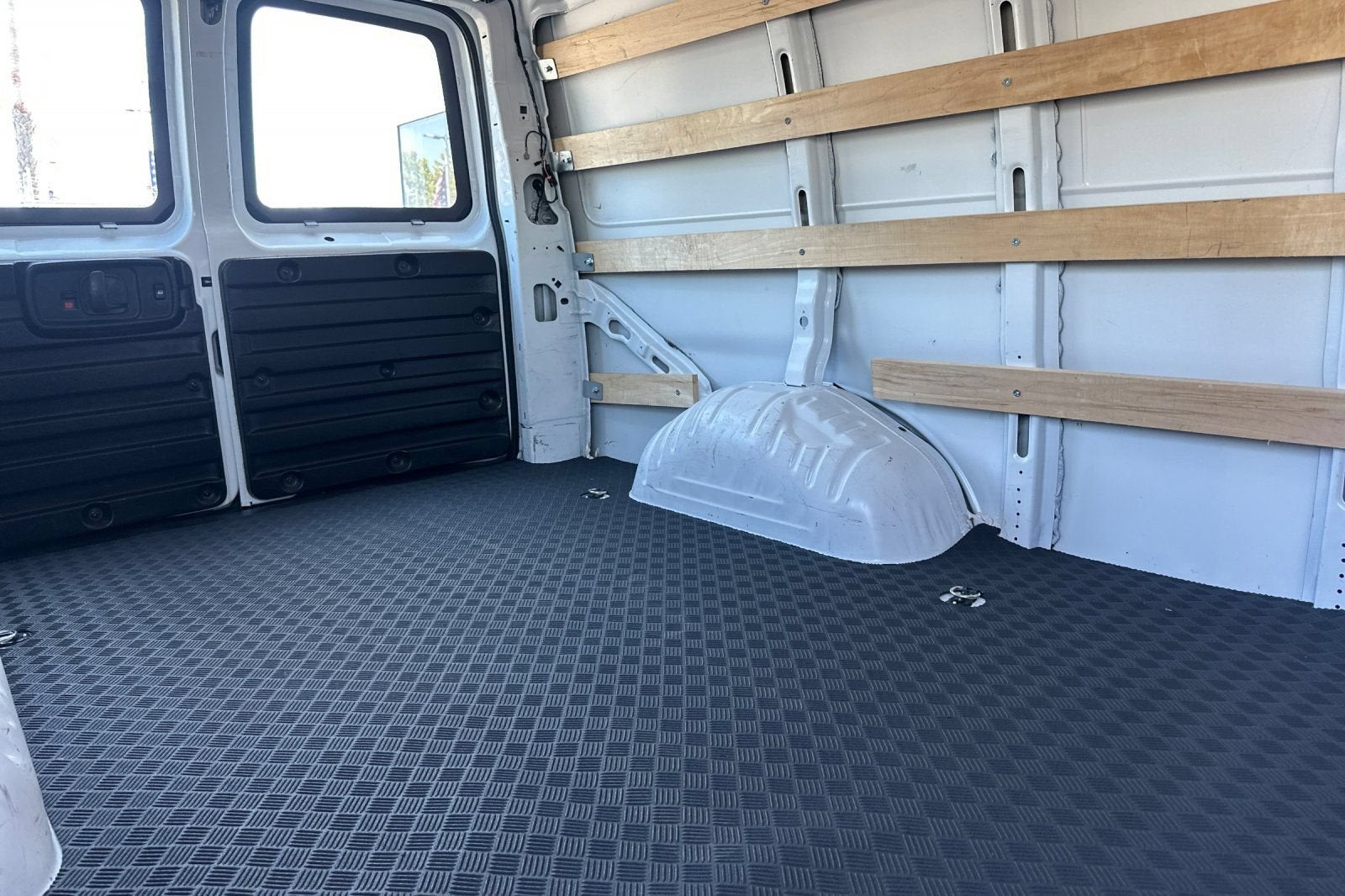 2024 Chevrolet Express Cargo 2500 Base