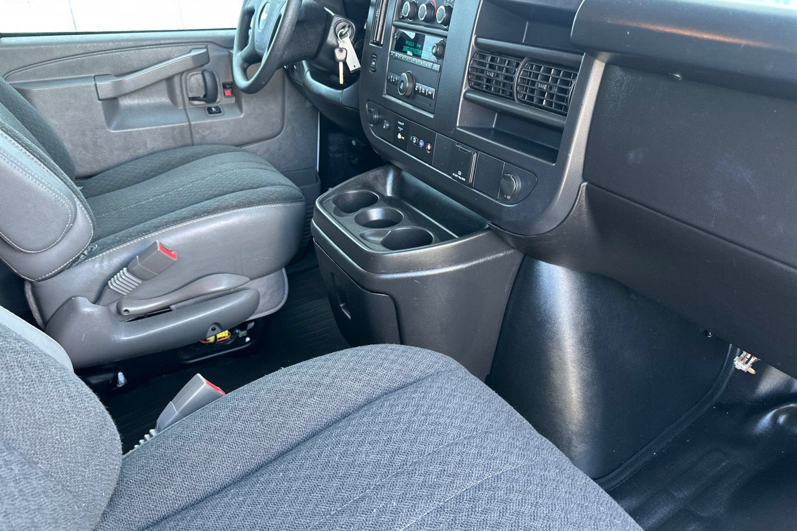 2024 Chevrolet Express Cargo 2500 Base
