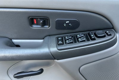 2003 Chevrolet Suburban LS