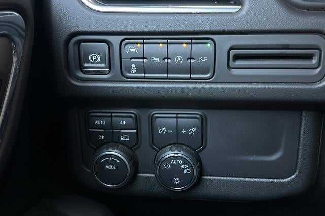 2022 Chevrolet Suburban LS