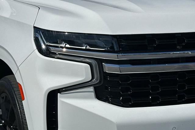 2022 Chevrolet Suburban LS