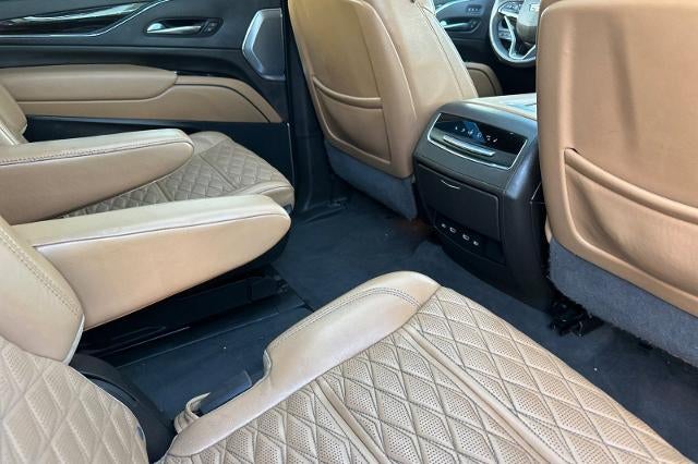 2023 Cadillac Escalade ESV Premium Luxury