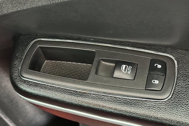 2023 Chrysler 300 300S