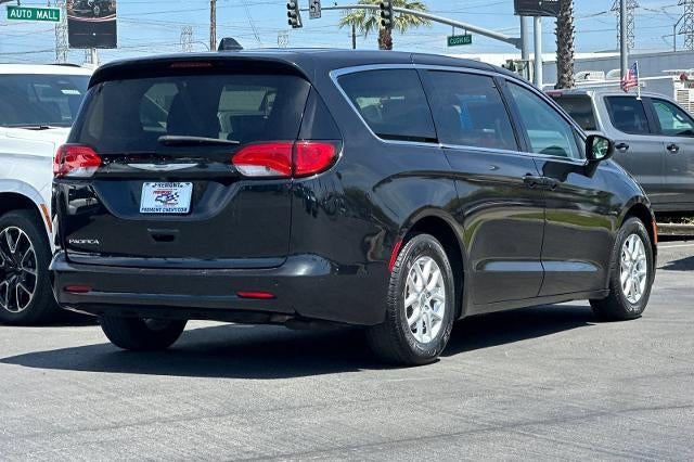 2018 Chrysler Pacifica Touring