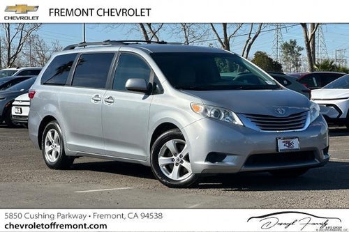 2015 Toyota Sienna LE AAS